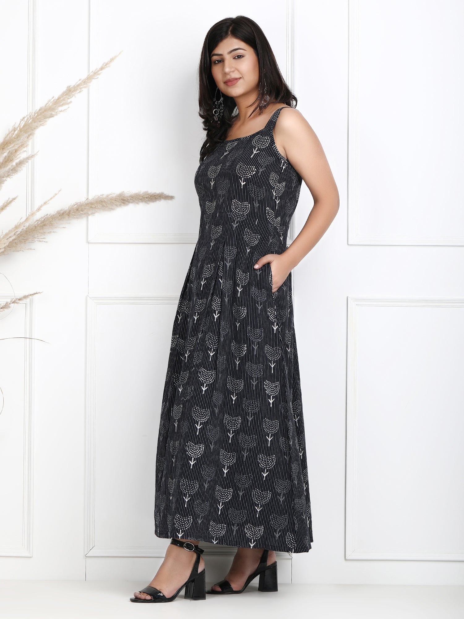 Darzaania black long dress online