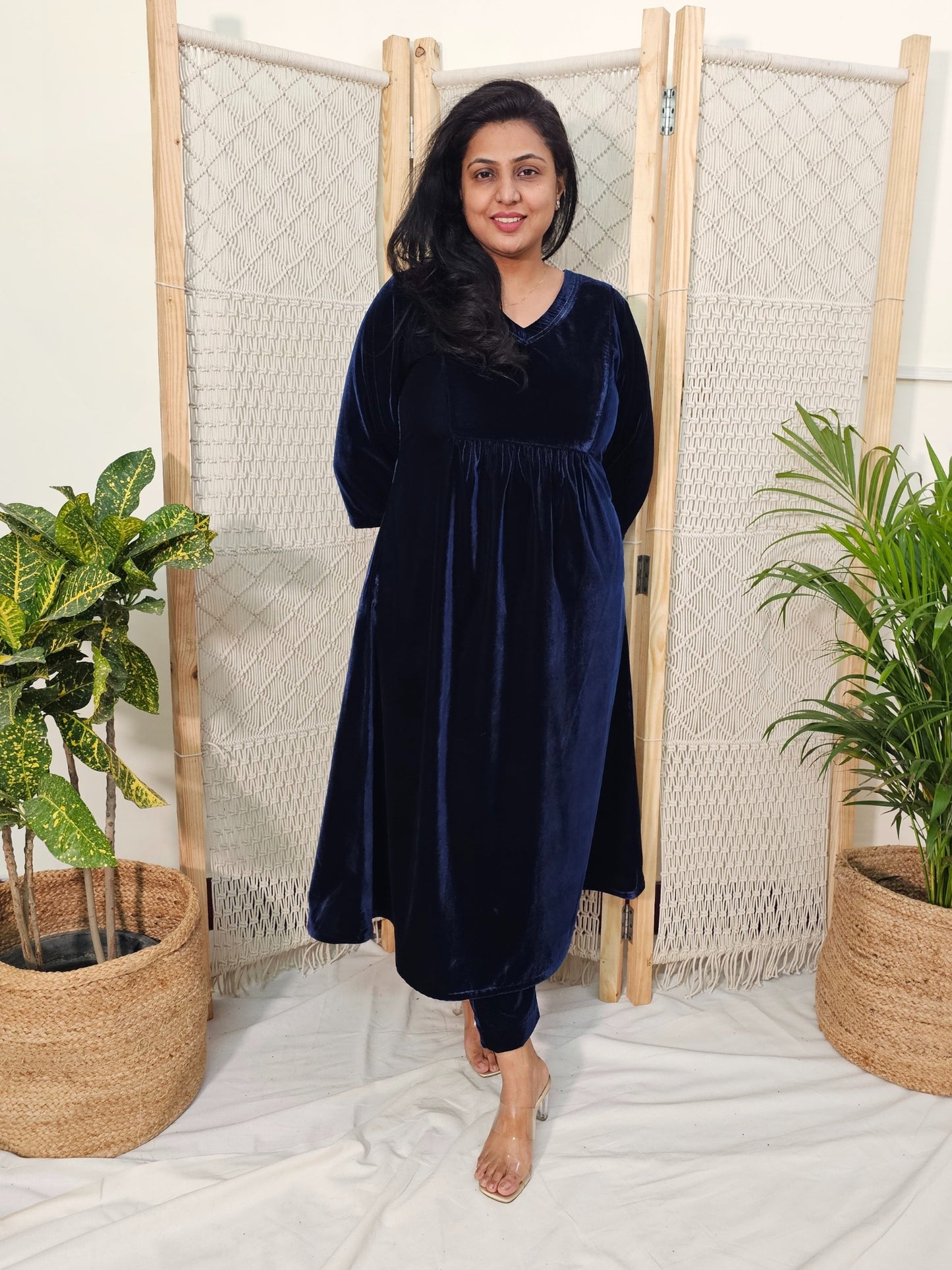 Velvet Kurta with Velvet Pants in blue color