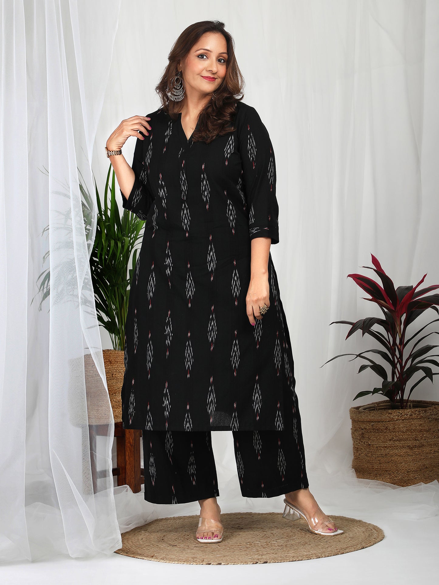 Black ikkat kurta with pant set online