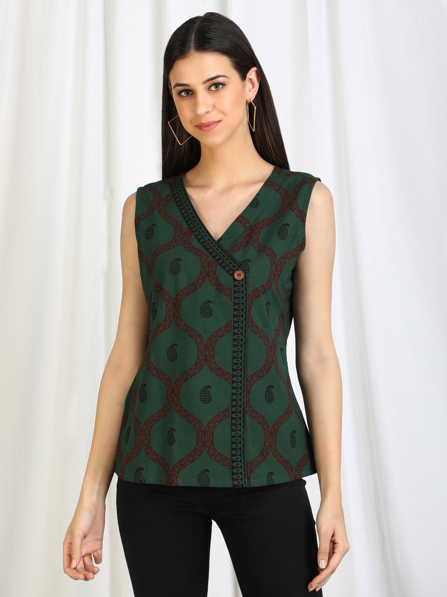 artisanal green cotton top for women